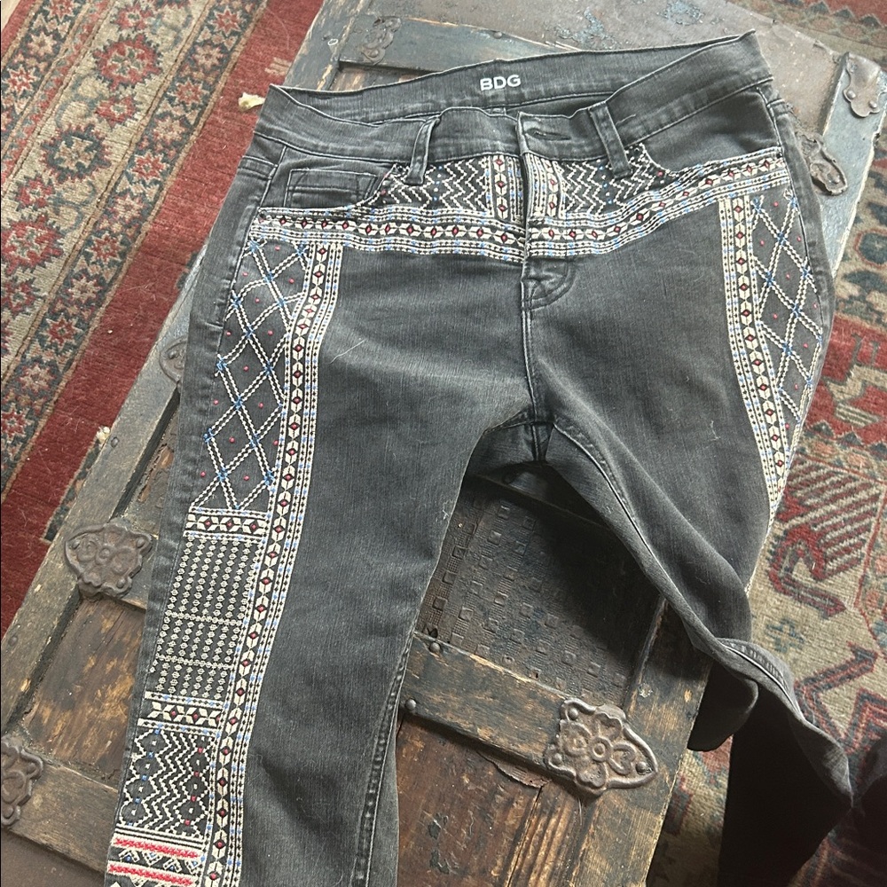 BDG Charcoal Jeans with Colorful Embroidery